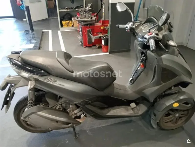 Piaggio MP3 Yourban 300 LT – Vista 3
