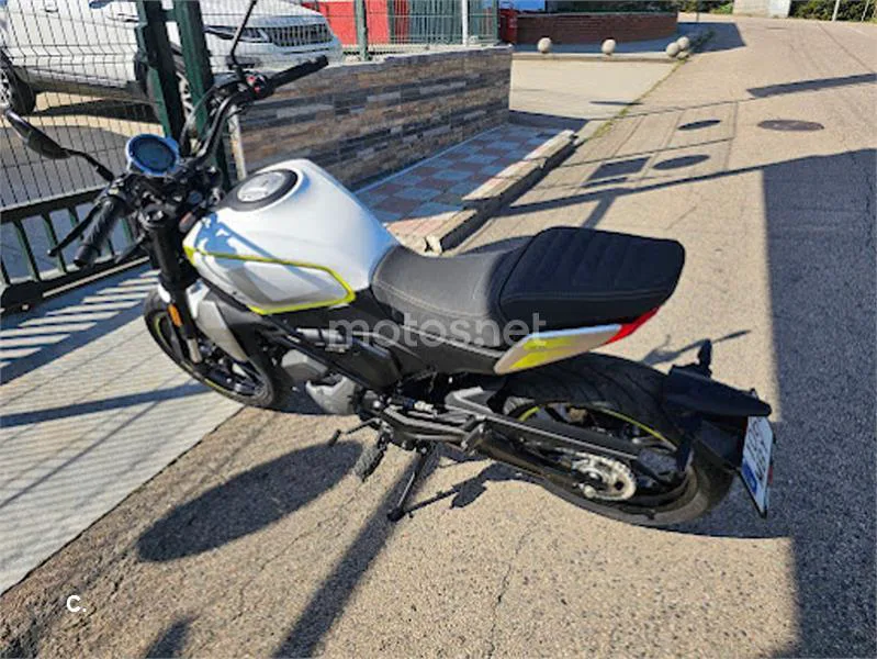 CFMOTO 300CL-X – Vista 7