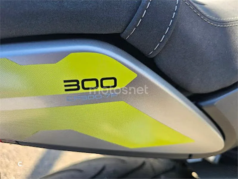 CFMOTO 300CL-X – Vista 8