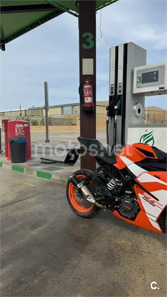 KTM 125 – Vista 3