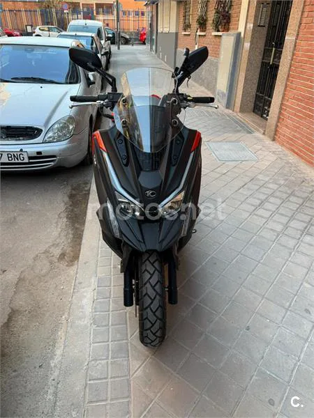 Kymco DTX 350 – Vista 8