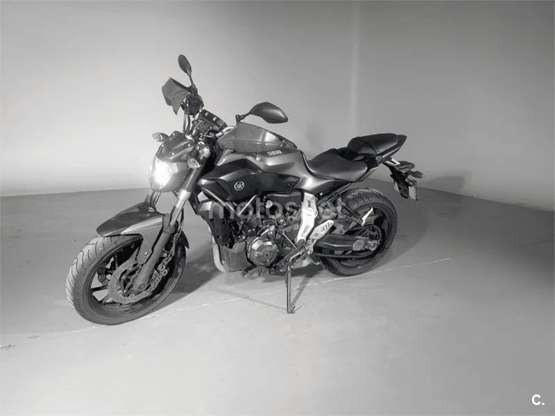 Yamaha MT-07 – Vista 4