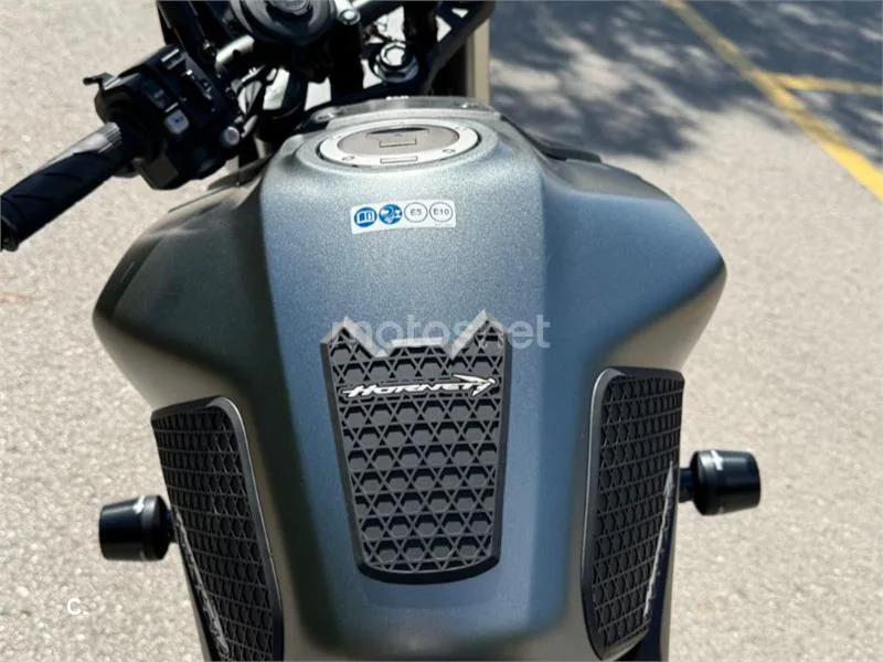Honda CB 750 Hornet – Vista 7