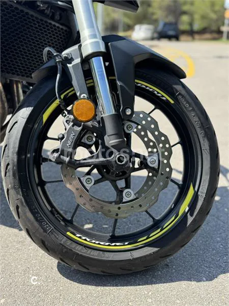 Honda CB 750 Hornet – Vista 8