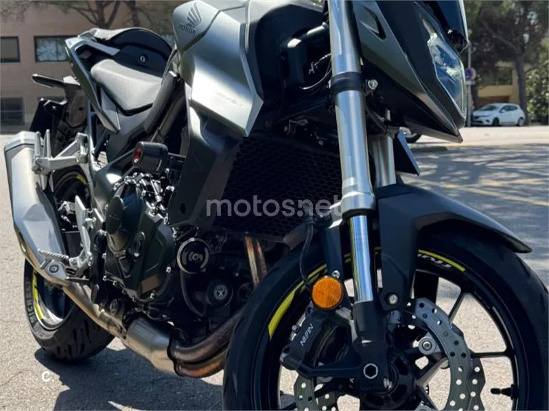 Honda CB 750 Hornet – Vista 9