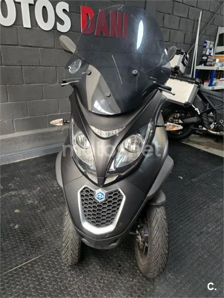 Piaggio MP3 – Vista 3