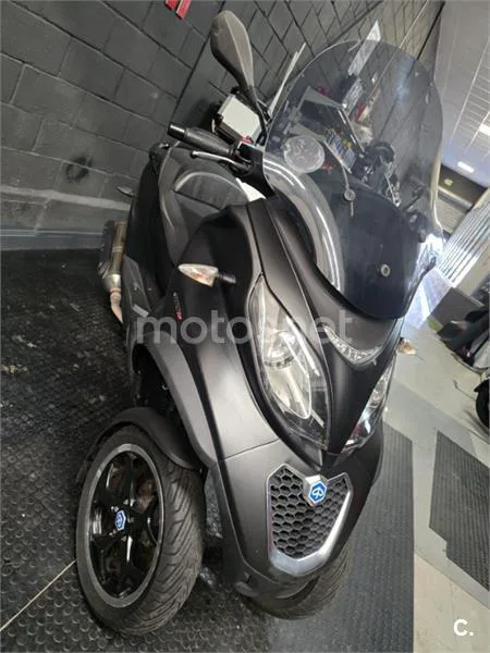 Piaggio MP3 – Vista 4