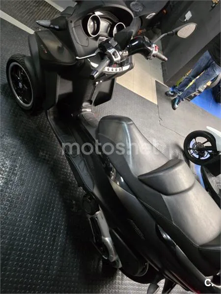 Piaggio MP3 – Vista 6
