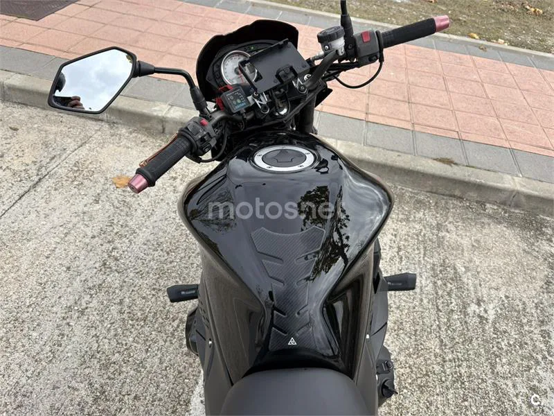 Kawasaki Z750 – Vista 13