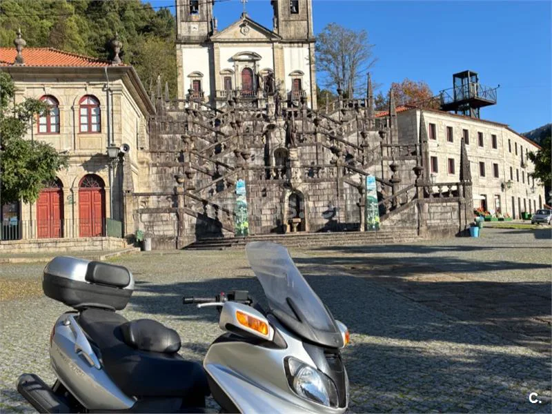 Suzuki Burgman 650 1900 € 2003 Pontevedra - 2