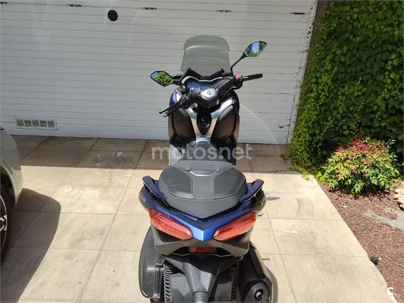 Yamaha XMAX 300 – Vista 3