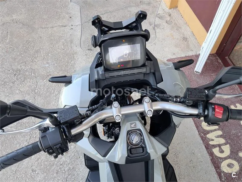 Honda ADV 350 – Vista 5
