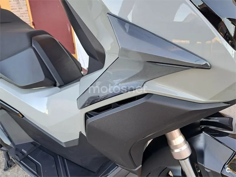 Honda ADV 350 – Vista 8
