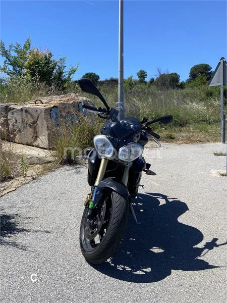 Triumph Street Triple – Vista 4