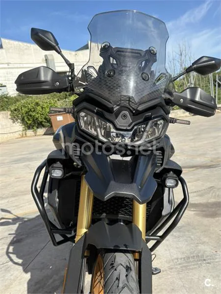 Voge 900 DSX – Vista 4