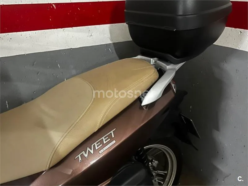 Peugeot Tweet 125 – Vista 6