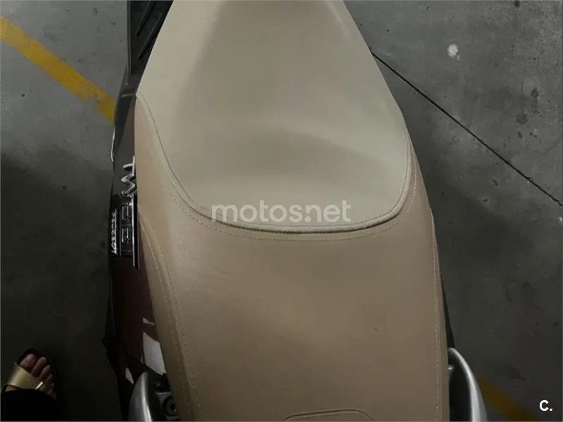 Peugeot Tweet 125 – Vista 8