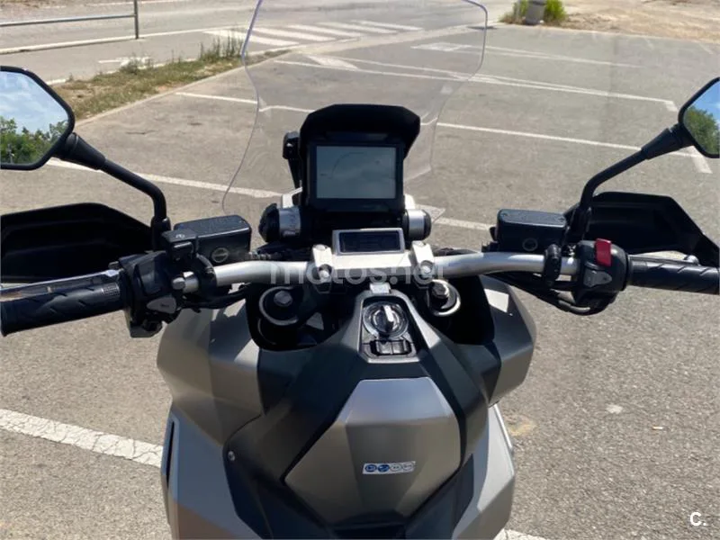 Honda X-ADV – Vista 11