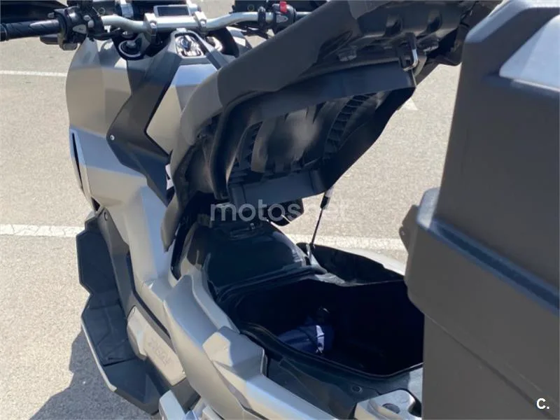 Honda X-ADV – Vista 14