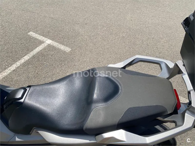 Honda X-ADV – Vista 15