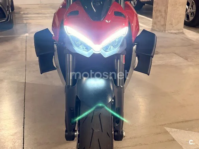 Ducati Streetfighter V4 – Vista 4
