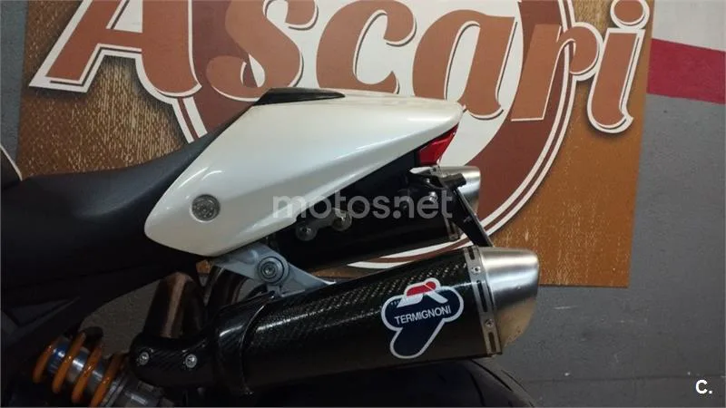 Ducati MONSTER 1100 – Vista 3