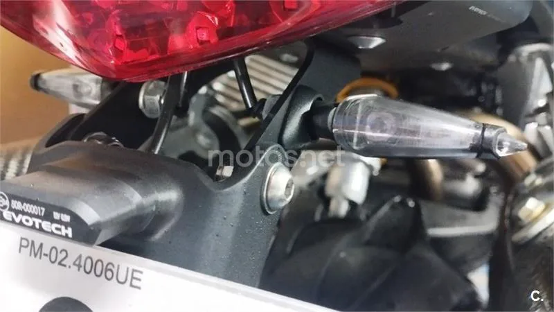 Ducati MONSTER 1100 – Vista 9