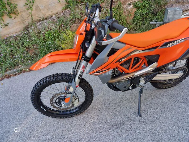 KTM 690 Enduro R – Vista 8