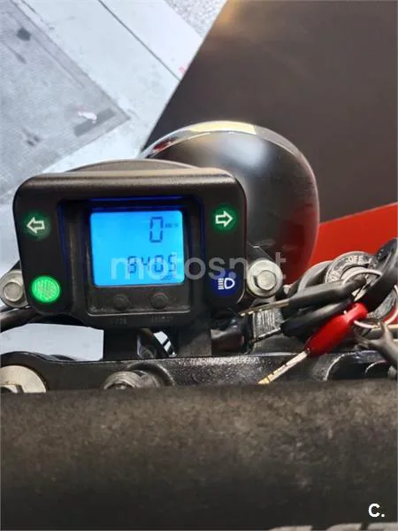 Hyosung Karion RT 125 – Vista 3