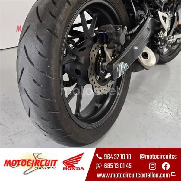 Honda CB 125 R – Vista 4