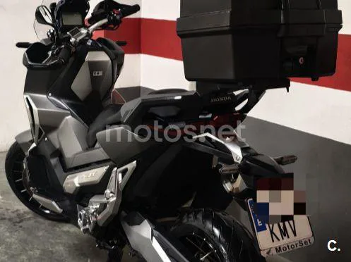 Honda X-ADV – Vista 8