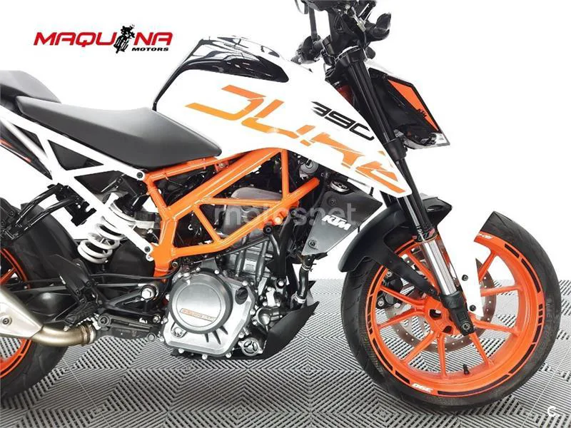 KTM 390 – Vista 7