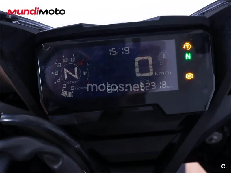 Honda CBR 650 R – Vista 12