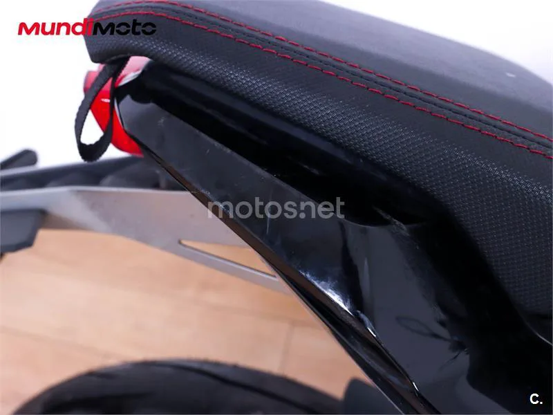 Honda CBR 650 R – Vista 17