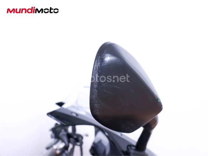 Honda CBR 650 R – Vista 19