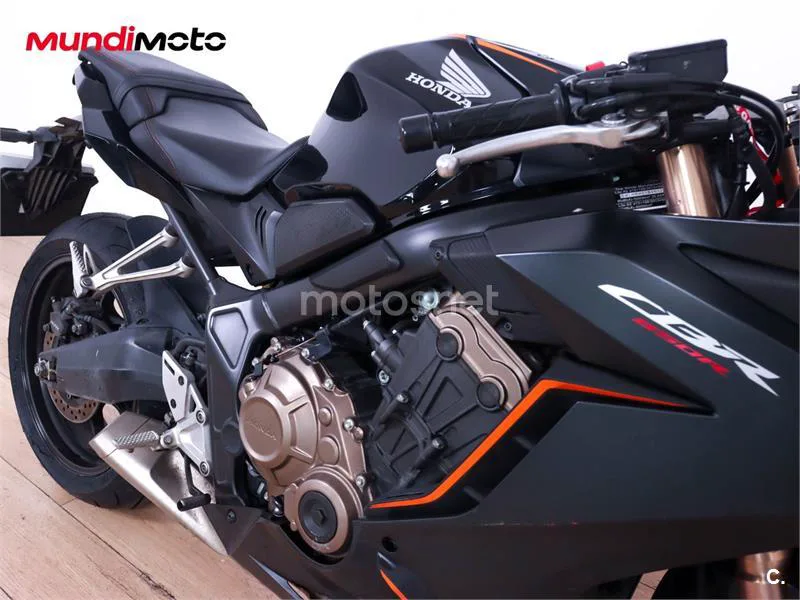 Honda CBR 650 R – Vista 24