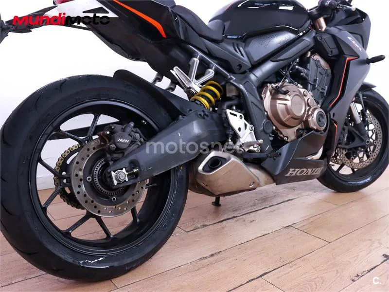 Honda CBR 650 R – Vista 4