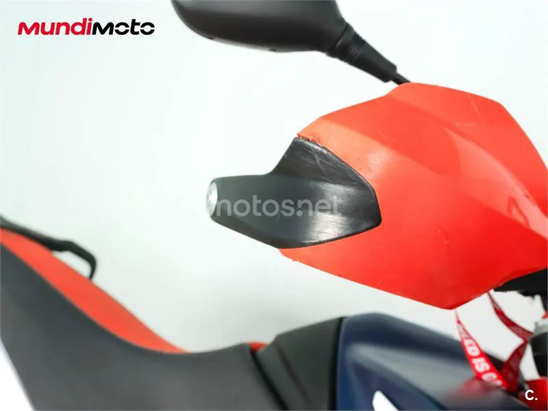 KTM 890 – Vista 22