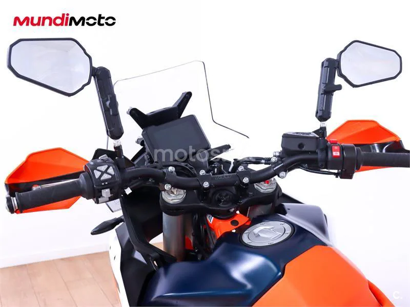 KTM 890 – Vista 11