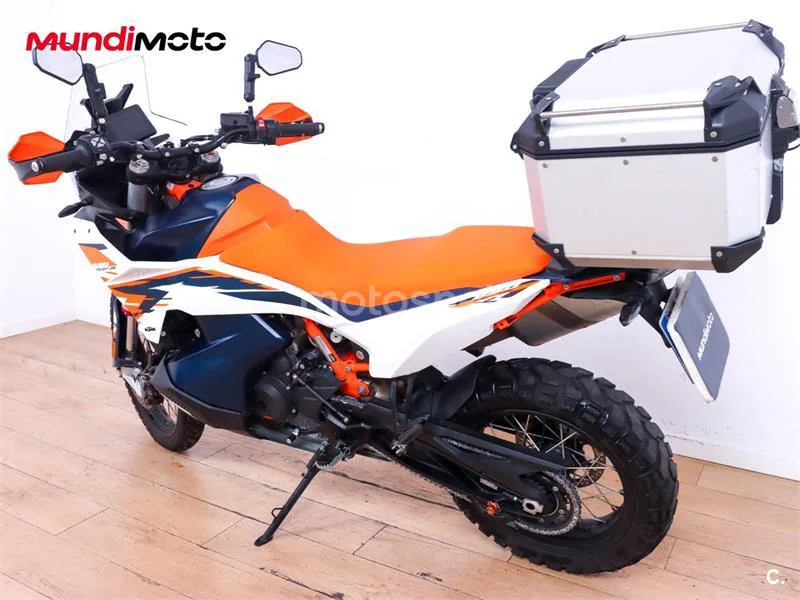 KTM 890 – Vista 8