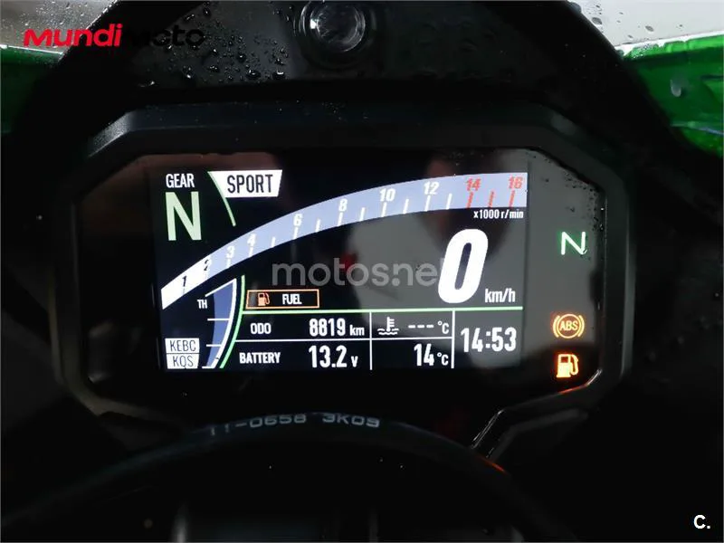 Kawasaki Ninja ZX-10R – Vista 12
