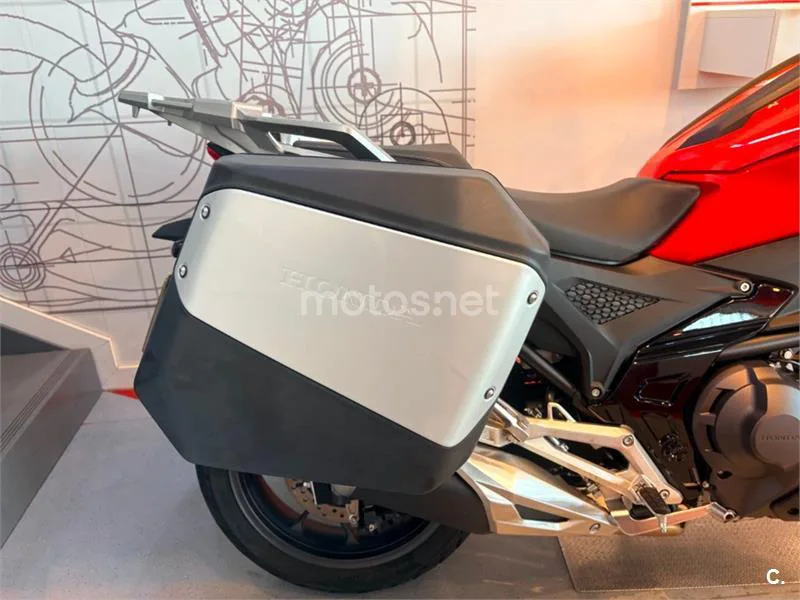Honda NC 750 X – Vista 8