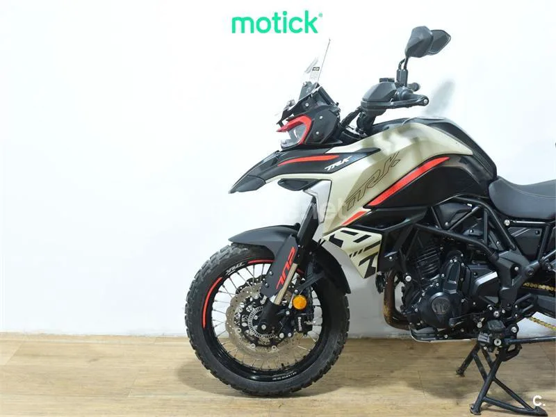 Benelli TRK 702 X – Vista 8