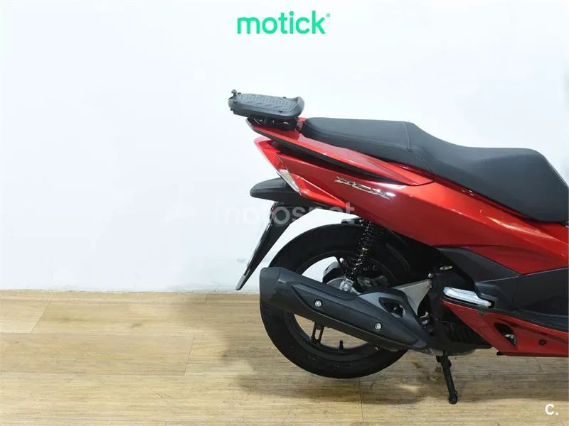 Honda PCX 125 – Vista 3