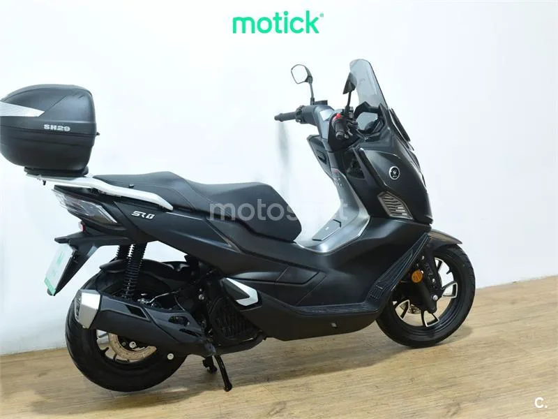 Voge SR1 125 – Vista 10