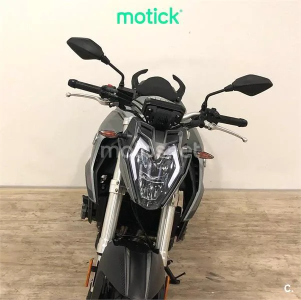 Voge 525 R – Vista 9
