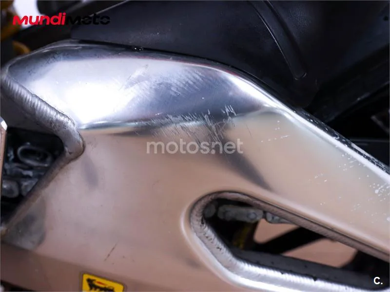 Aprilia RSV4 R – Vista 14