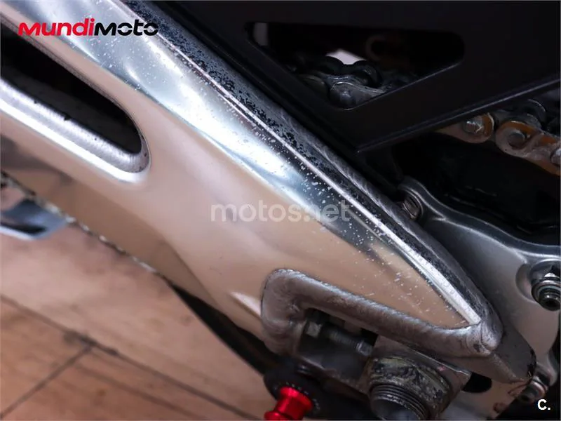 Aprilia RSV4 R – Vista 16
