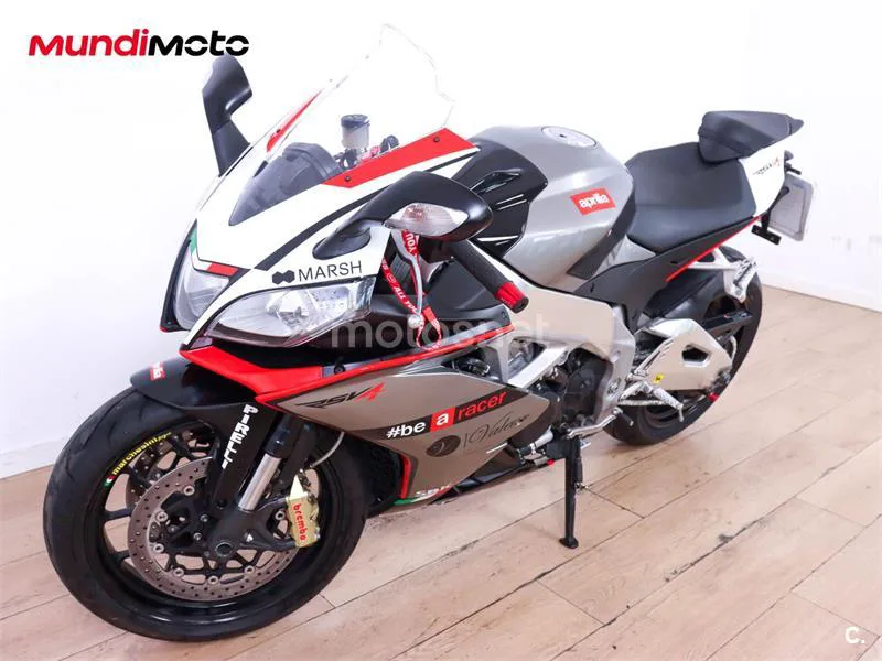 Aprilia RSV4 R – Vista 7