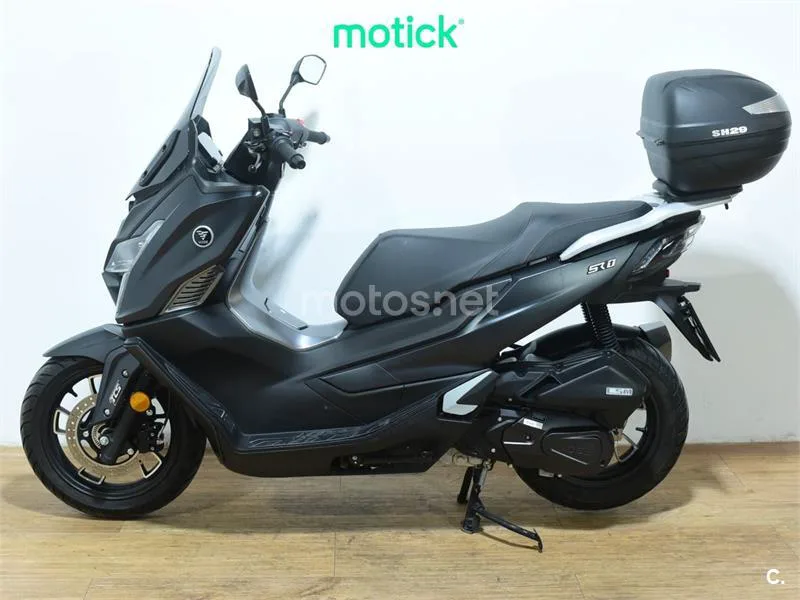 Voge SR1 125 – Vista 7